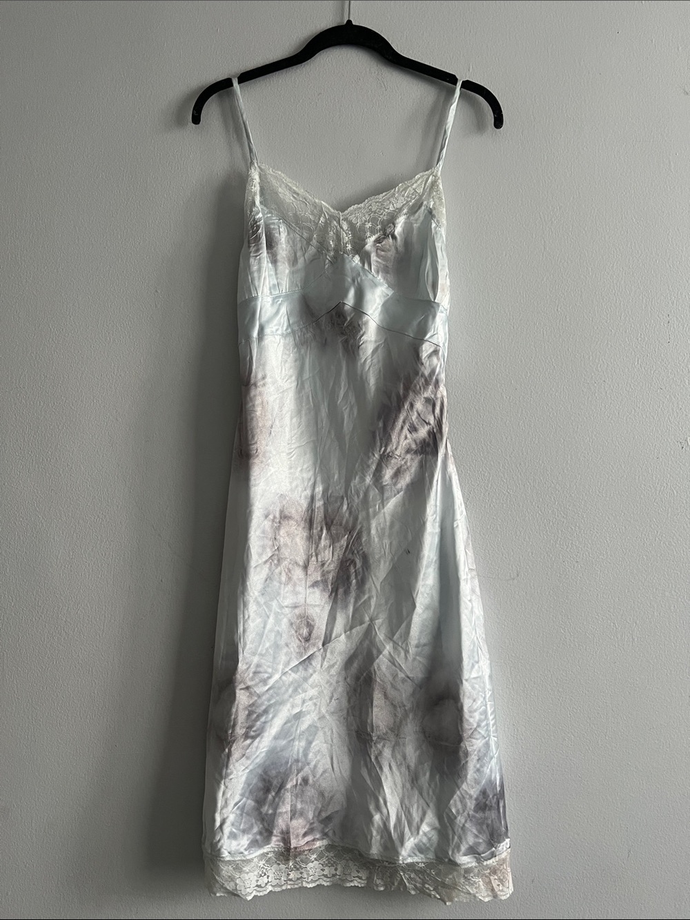 DKNY Jeans Lace-Trim Crinkle Satin Slip Dress in Hand Tie-dye  Blue size M